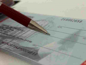 ¿Conoces las diferencias entre un pagaré y un cheque?